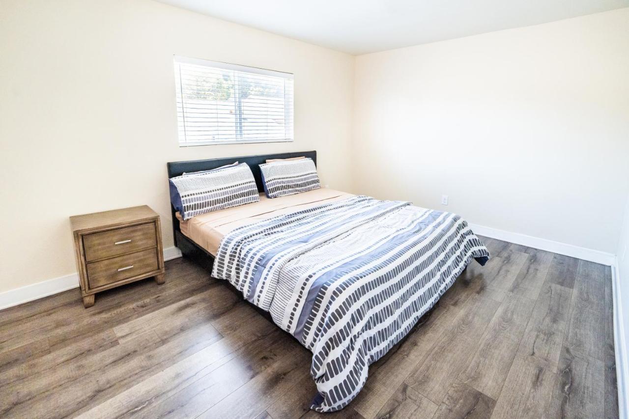Large Condo Sleeps 10 Near Downtown Los Angeles Exterior foto